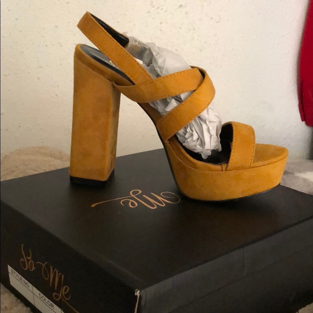 Mustard shoes